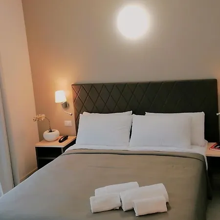 Boston Hotel 3*