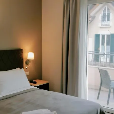 波斯顿酒店 3* 斯特雷萨