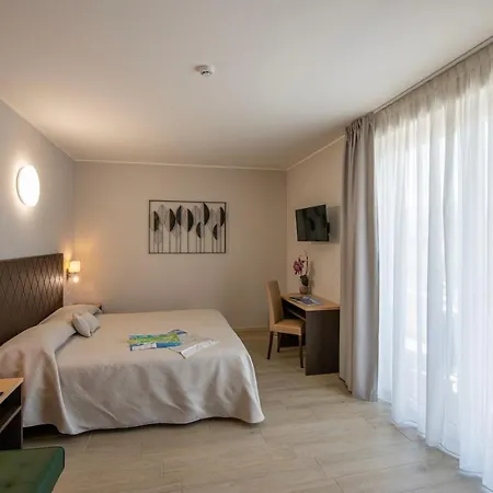 波斯顿酒店 酒店 斯特雷萨