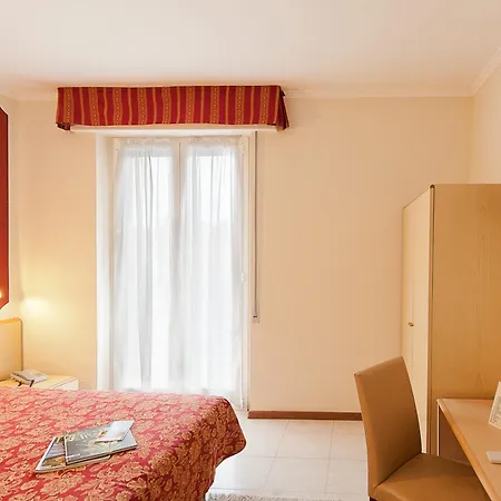 Boston Hotel Stresa