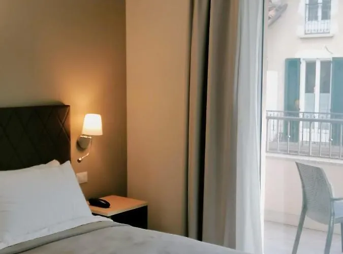 Boston 3* Стреза