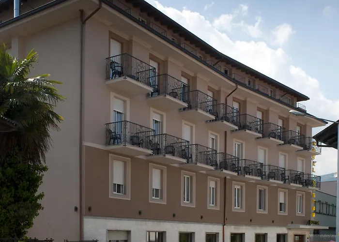 波斯顿酒店 斯特雷萨